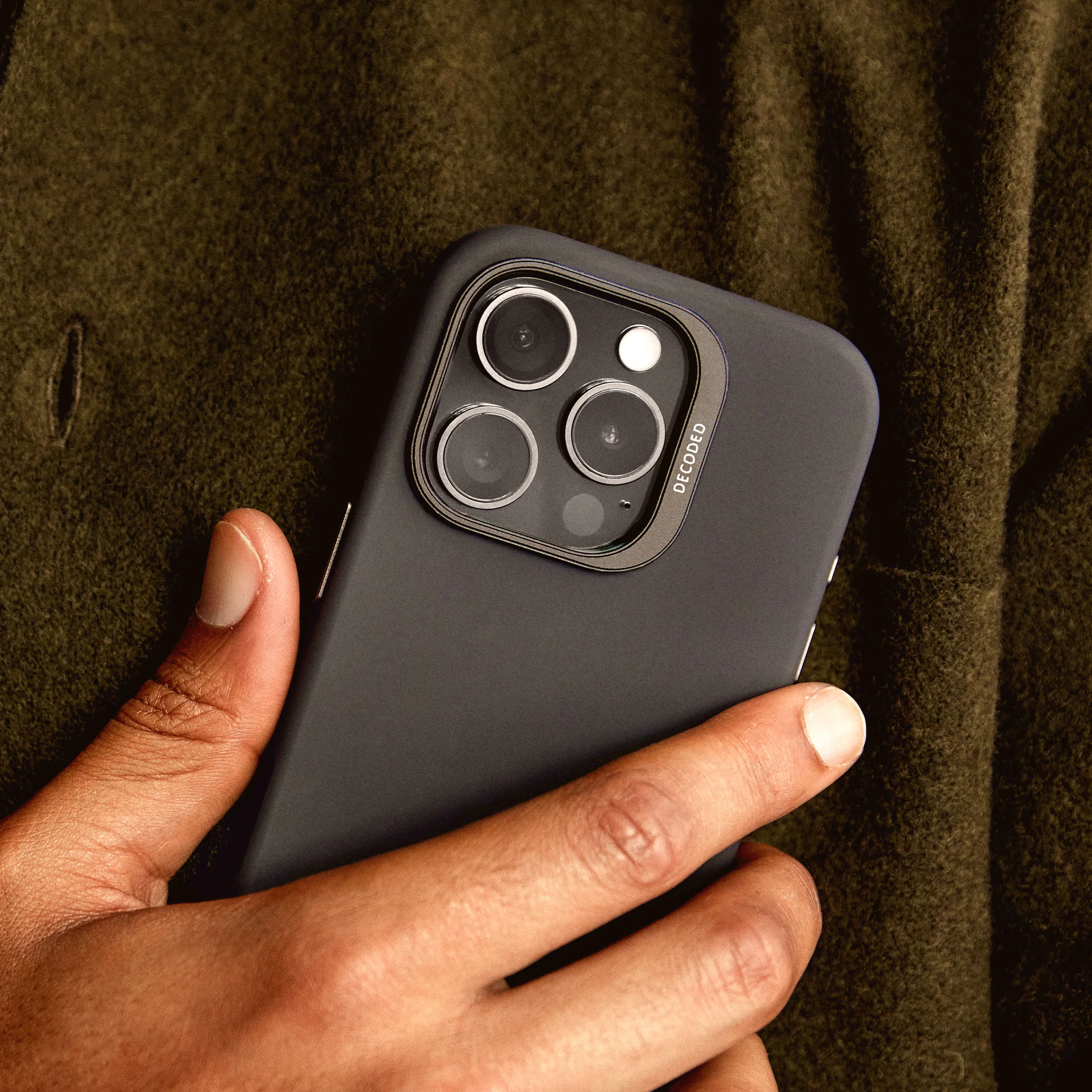 AntiMicrobial Silicone Case | Phantom Black | iPhone 16 Pro Max | D25IPO16PMBCS9PM - Image 3
