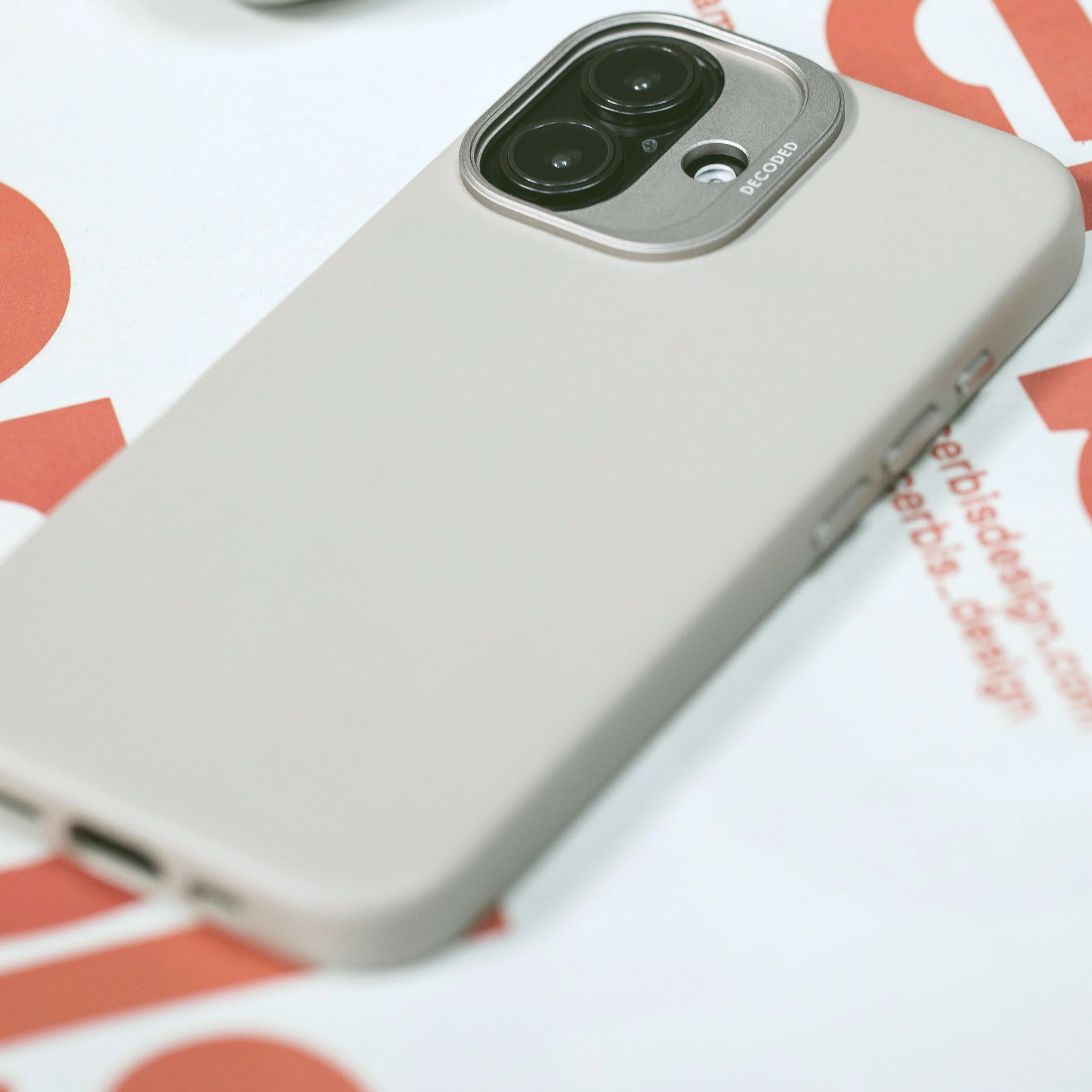 AntiMicrobial Silicone Case | Stone Grey | iPhone 16 | D25IPO16BCS9SY - Image 5