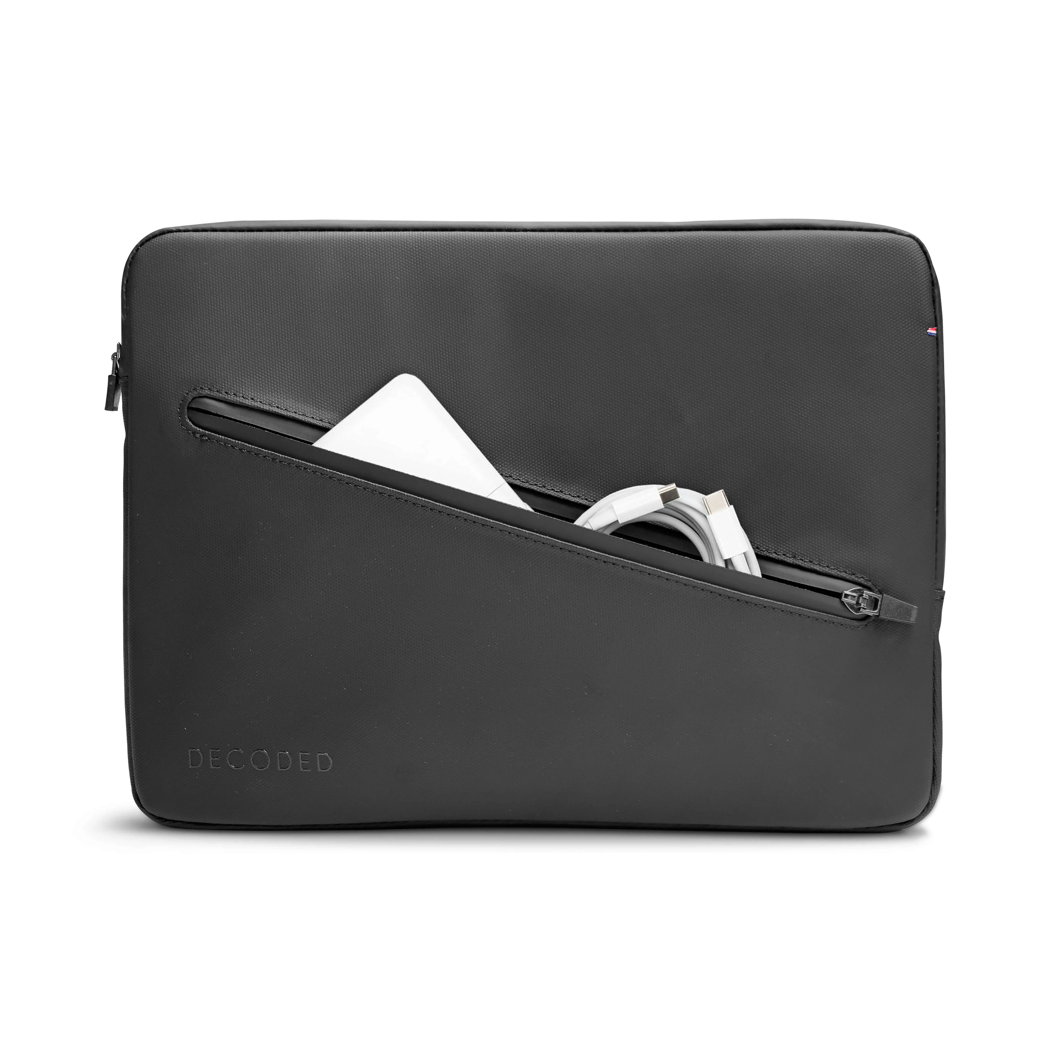 Frame Sleeve Coated Nylon | Graphene | Macbook 15 Inch | D24MB15S2BK - Image 3