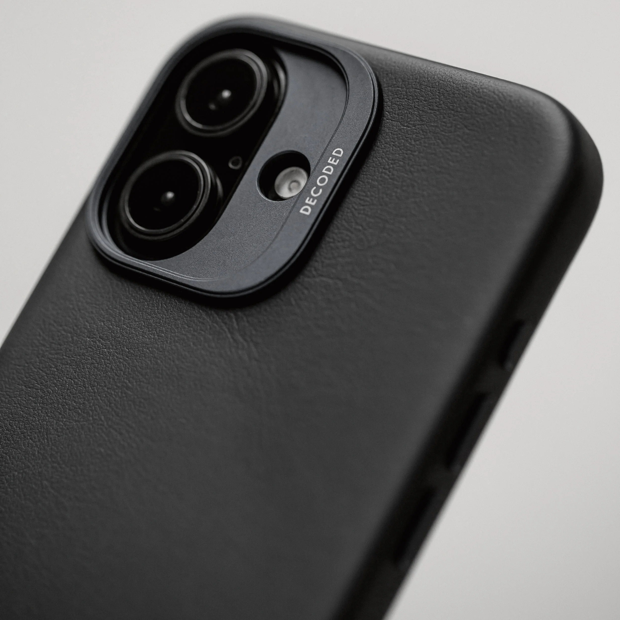 Leather Case | Black | iPhone 16 | D25IPO16BC1BK - Image 3