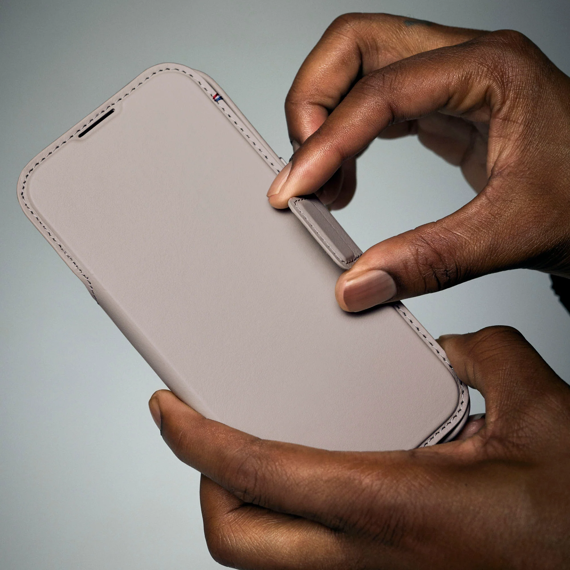Leather Detachable Wallet Case | Solid Clay | iPhone 17 | D26IPO17DW5SY - Image 3