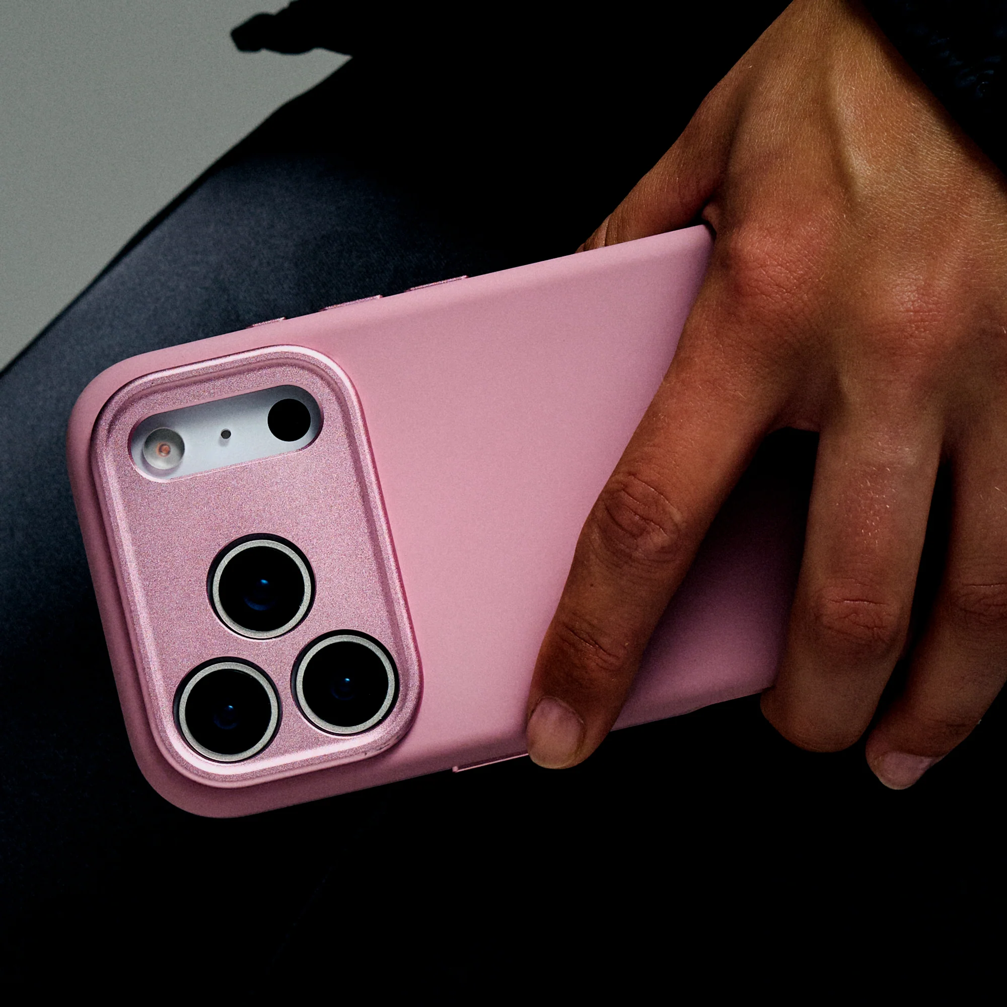 AntiMicrobial Silicone Case | Rosette | iPhone 17 Pro | D25IPO17PBCS9RE - Image 5