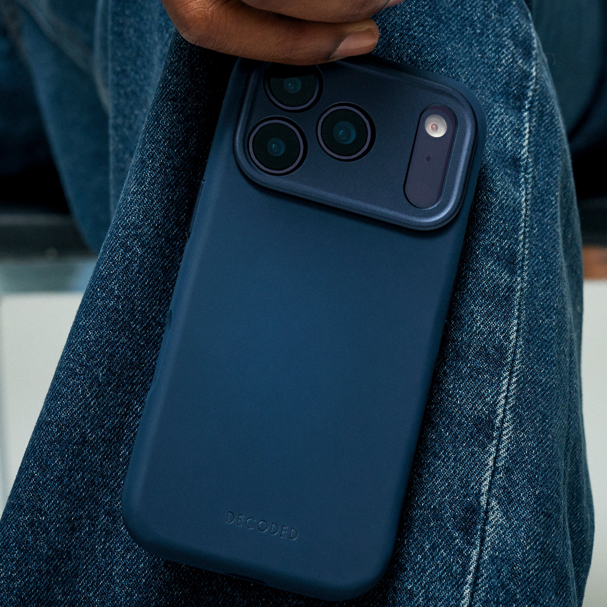 AntiMicrobial Silicone Case | True Navy | iPhone 17 Pro | D25IPO17PBCS9TY - Image 5